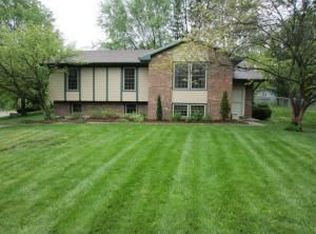 1415 S Waterford Dr, Columbia, MO 65203