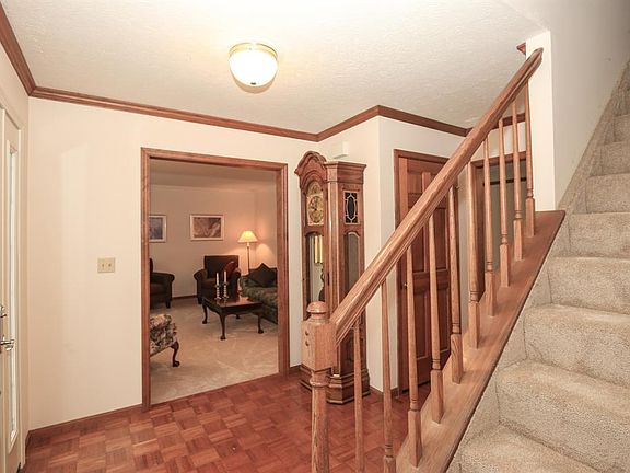 4th image of 8363 Cannon Knoll Ct