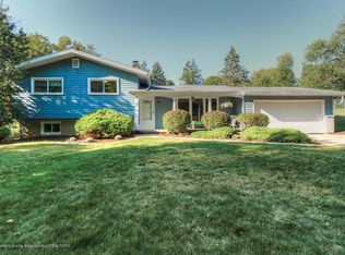 3702 Ridgefield Rd, Lansing, MI 48906