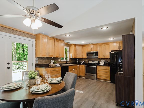 5th image of 13210 Thornridge Ln