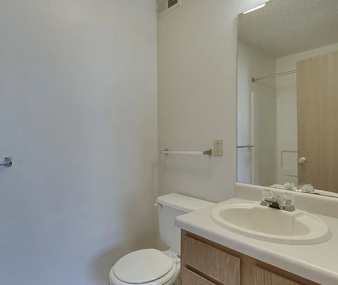 Walnut River Residences — Photo 19