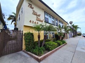 4240 N Lakewood Blvd, Long Beach, CA