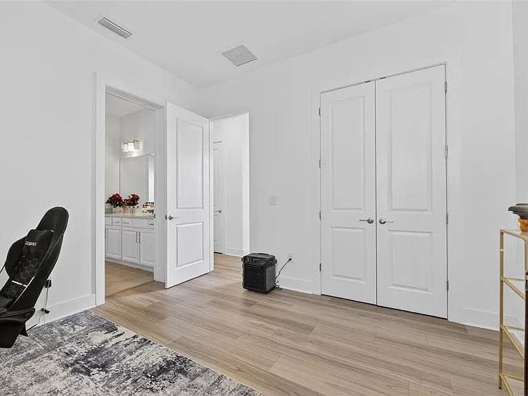 8634 Drummer Plank Dr — Photo 38
