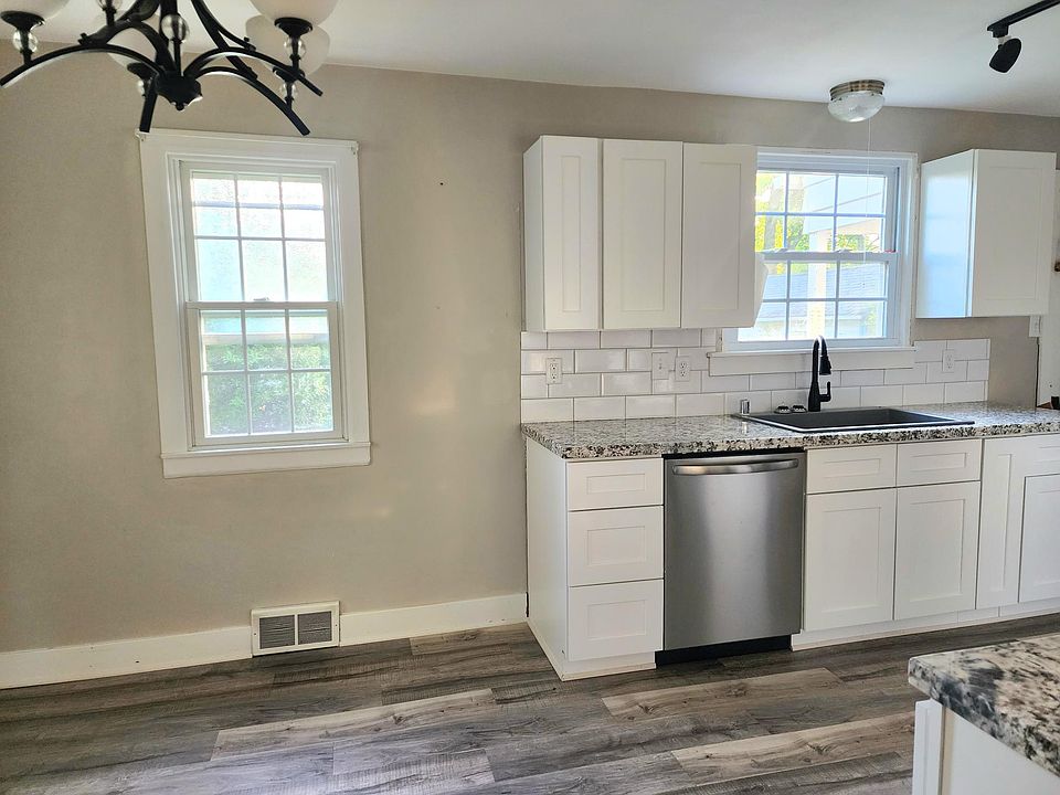 808 Sylvan Ter, Waukesha, WI 53188 Zillow