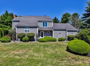8 Pheasant Run Dr, Newburyport, MA 01950