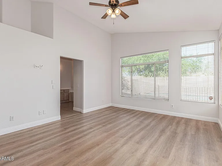 15213 N 55th Way — Photo 20