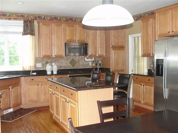 5th image of 7614 Haverhill Ln