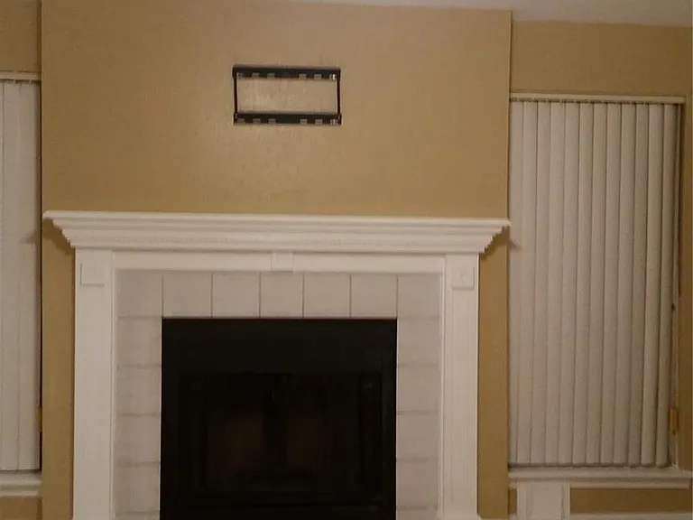6826 Heather Hollow Dr — Photo 3