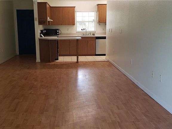2nd image of 35747 Dawn Dr