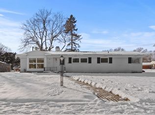 310 S Glengarry Rd, Bloomfield Hills, MI 48301