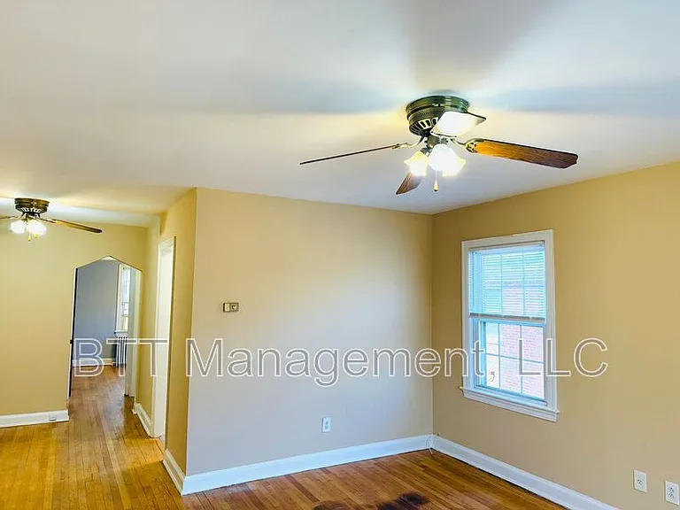 8408 Greenwood Ave #3 — Photo 12