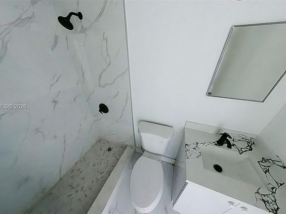 4th image of 2660 Palm Ave Building 1