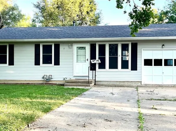 524 E 14th St, Ottawa, KS 66067