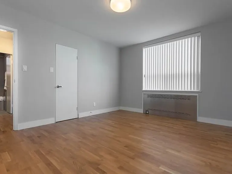 2400 Bathurst St #50023A-407 — Photo 6