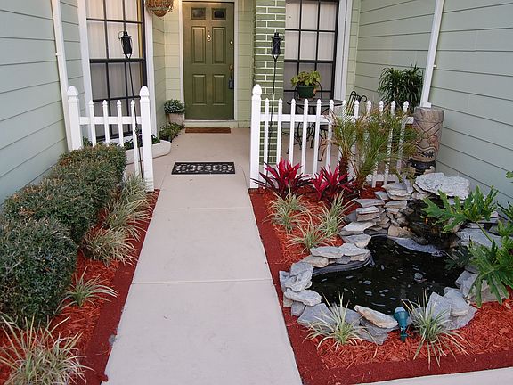 Front walk / porch