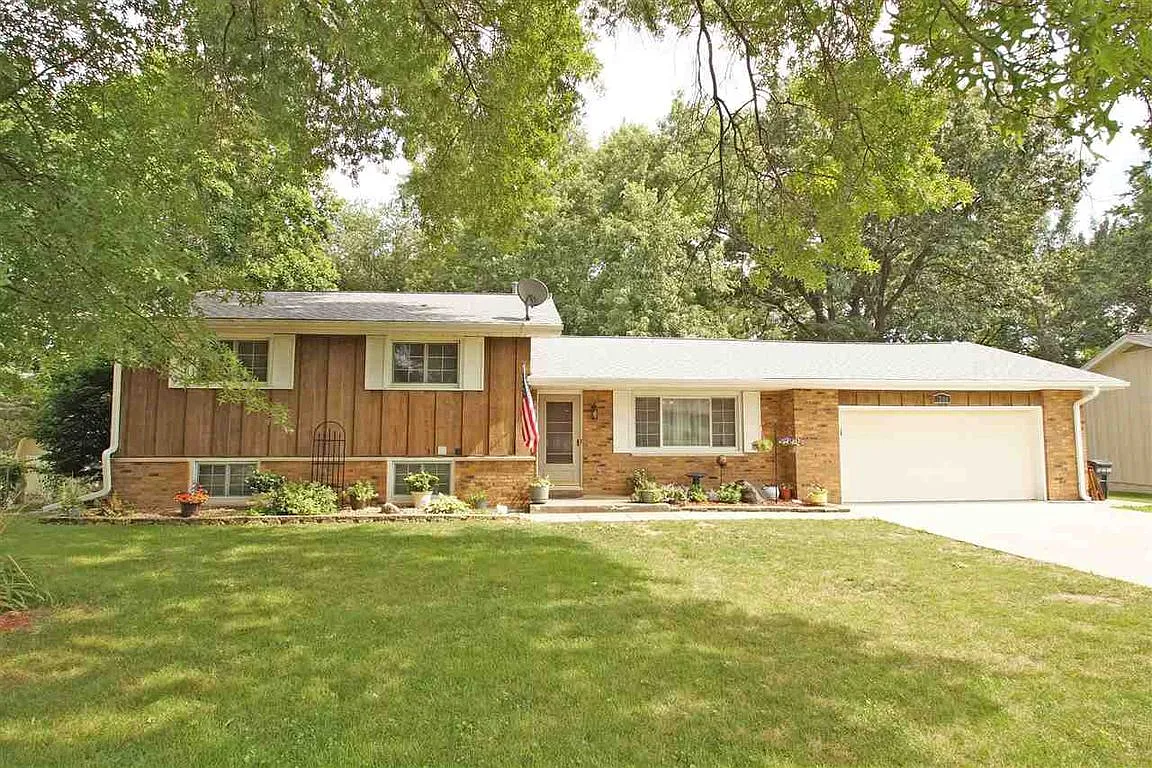 5708 W Heuermann Rd photo 1