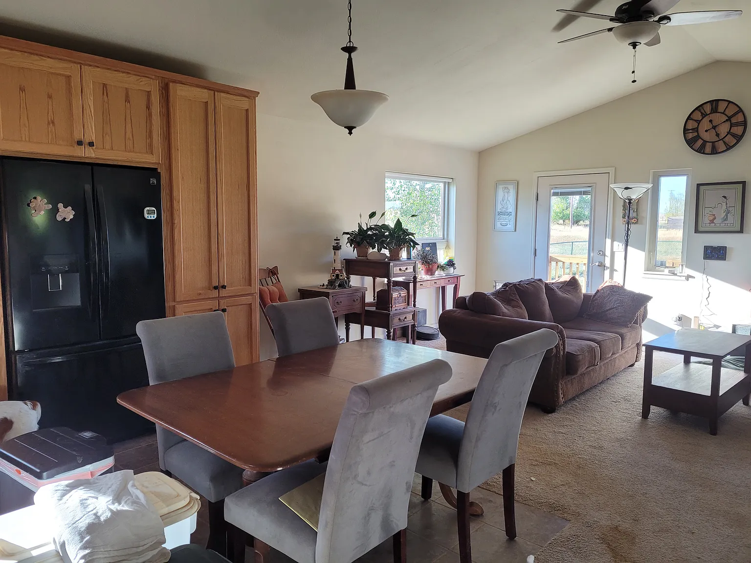 4 bed, 2608 sqft, $2,600 — Photo 2
