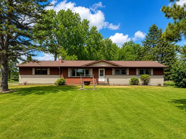 N110 Weir Dr, Berlin, WI 54923