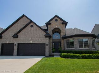 22044 Rio Grande Dr, Macomb, MI 48044