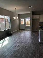4 bed, 2.5 bath, 2313 sqft, $2,500 — Photo 4