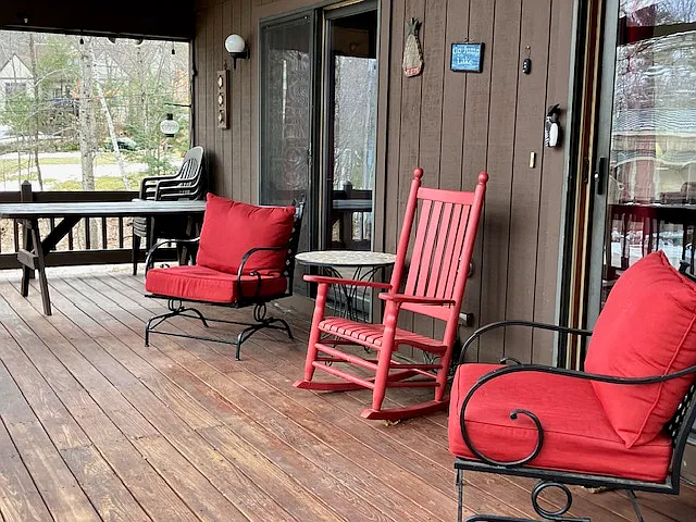 3 bed, 1558 sqft, $1,975 — Photo 4