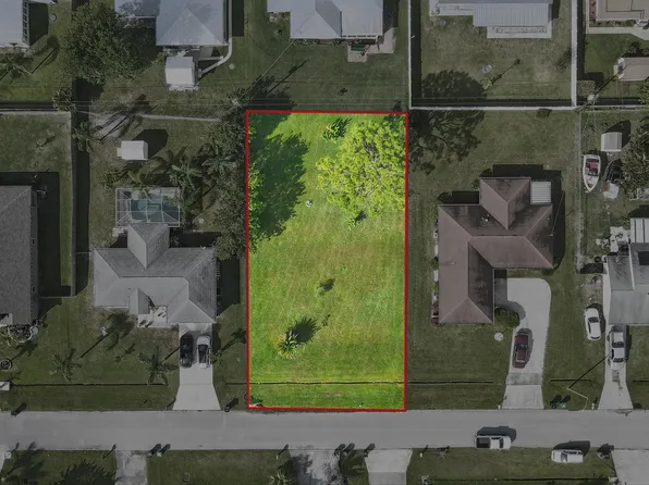 440 SE Asbury Lane, Port St Lucie, FL 34983