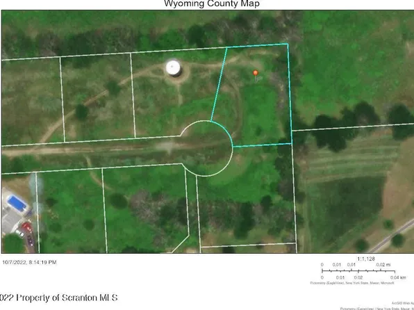 51 Highpoint Dr, Factoryville, PA 18419