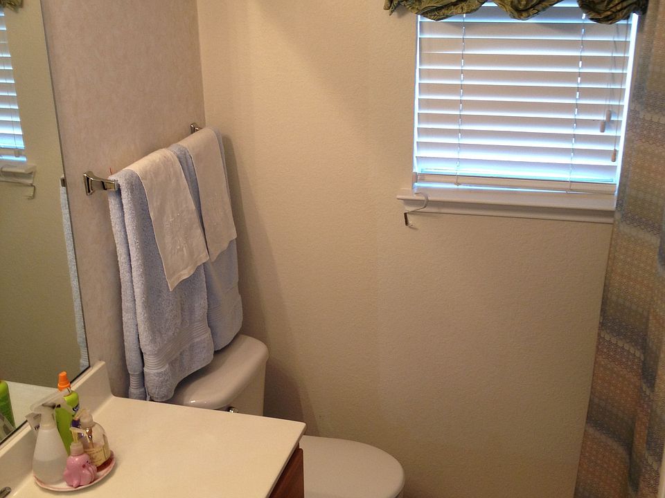 Guest Bath Ceramic Tile