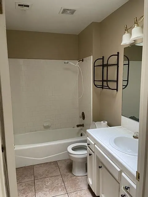 566 N Fir Way — Photo 4