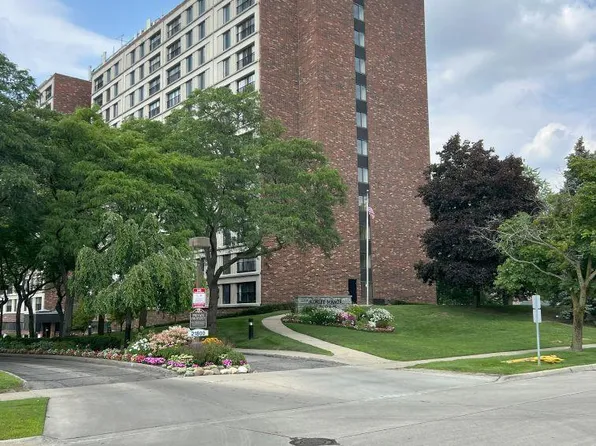 21800 Morley Ave APT 416, Dearborn, MI 48124