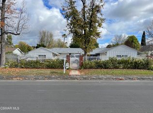 5902 Lubao Ave, Woodland Hills, CA 91367