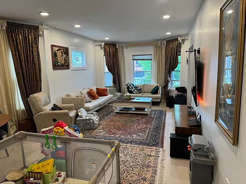 264 Belmont St #1 Photo 1