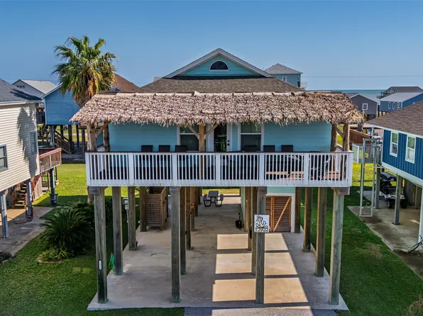 12922 Buccaneer Pkwy, Freeport, TX 77541