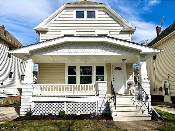 2nd image of 3421 W 120th St