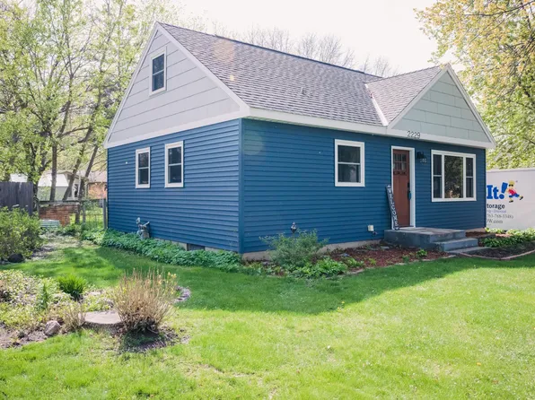 2229 Oriole Ave, New Brighton, MN 55112