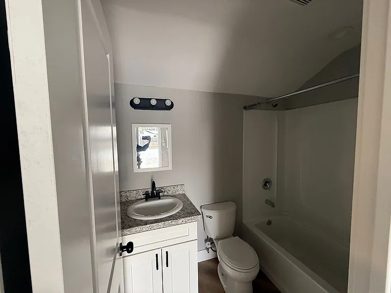 1032 California St — Photo 24