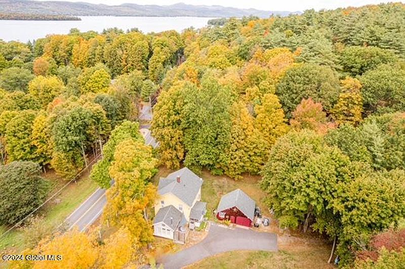 3rd image of 1274 Pilot Knob Road