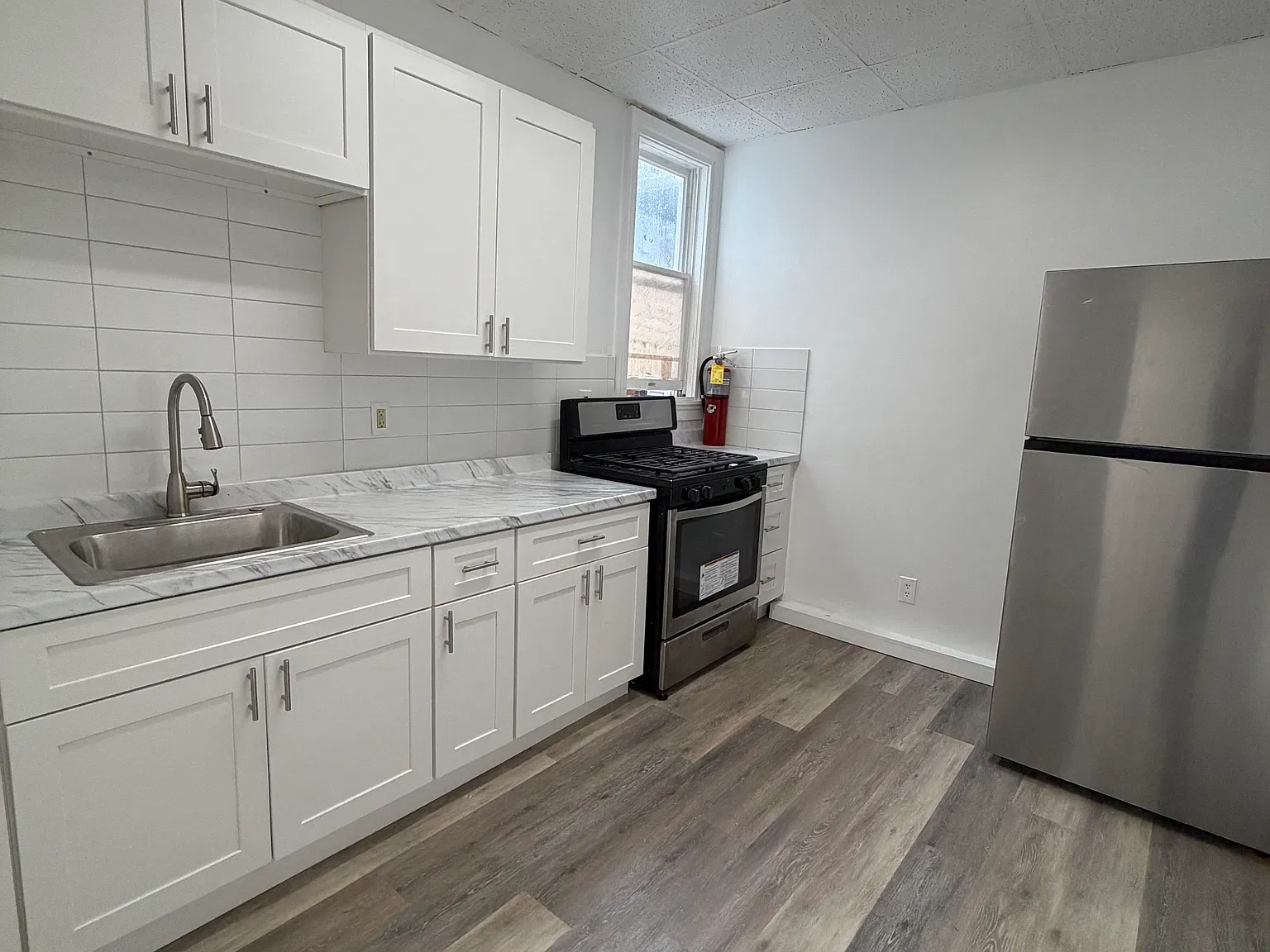3 bed, $2,800 — Photo 4