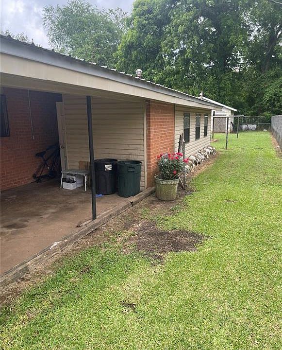 2nd image of 3728 10th St