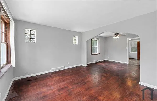 8733 College Ave — Photo 17