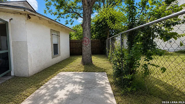 1817 San Luis St — Photo 10