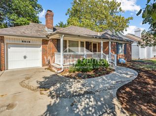 5916 E Rockwood Rd, Wichita, KS 67208