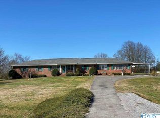 3466 Section Line Rd, Albertville, AL 35950