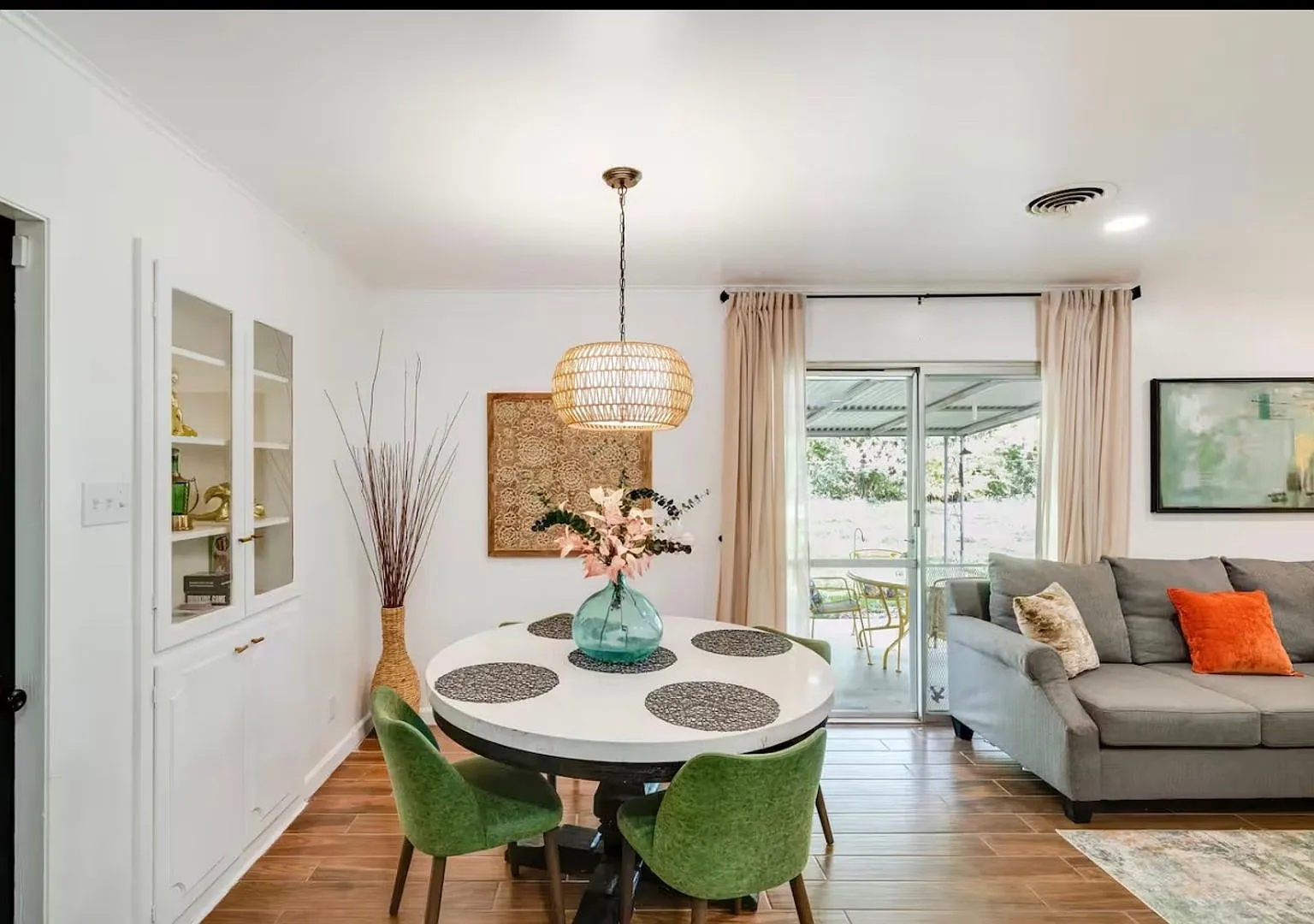 Room in 4 Bedroom Home at Burr Oak Dr — Photo 2