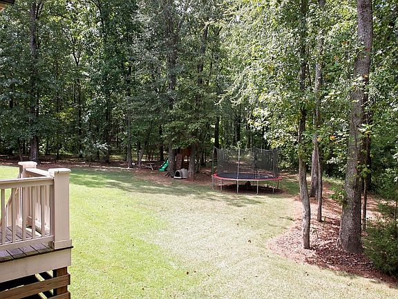 3rd image of 125 Pearl Moon Dr