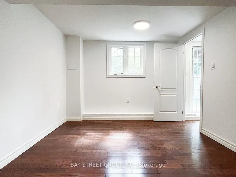 17 Bradbury Cres — Photo 10
