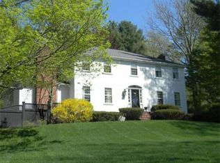 296 South St, Medfield, MA 02052