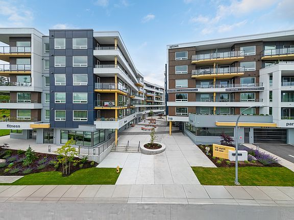 3rd image of 7110 Edgehill Cres #1077424