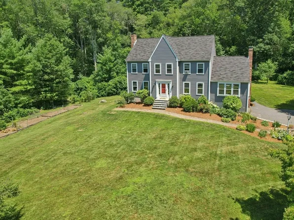 10 Sadler Rd, Upton, MA 01568
