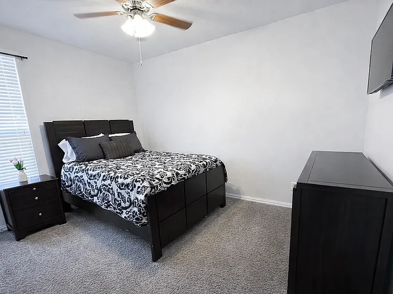 12852 Palancar Dr — Photo 23